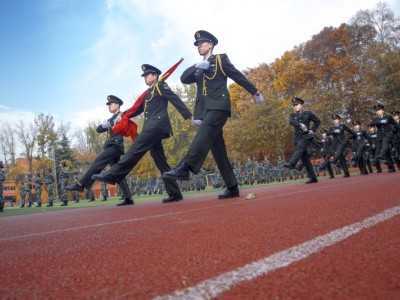 学校塑胶大操场