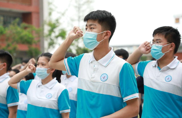 取消中考,实行15年义务教育?教育部作出回应,家长也大力支持