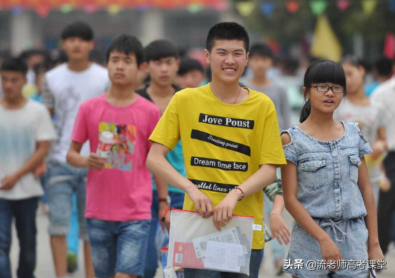 提议取消中考，高中三年变两年，实行10年义务教育，可行吗？