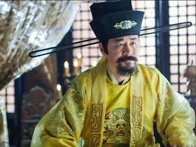 因此,他趁着宇文泰尸骨未寒,立即逼迫西魏恭帝禅让,于第二年正月,拥立