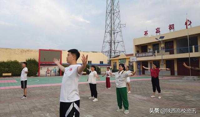 陕西能源职业技术学院文化惠民暑期社会实践队走进长武县七里村