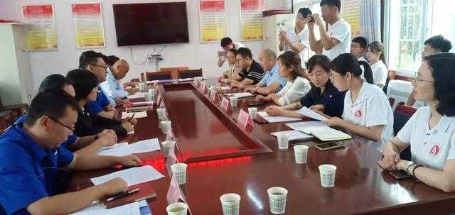 陕西能源职业技术学院与淳化县润镇寨子村举行共建暑期社会实践基地签约揭牌仪式