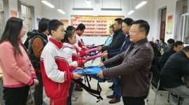 汉中市第九中学党员结对帮扶贫困学生助力教育脱贫