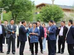 贵州省黔东南州政协考察团到千阳县职业中专考察职业教育工作